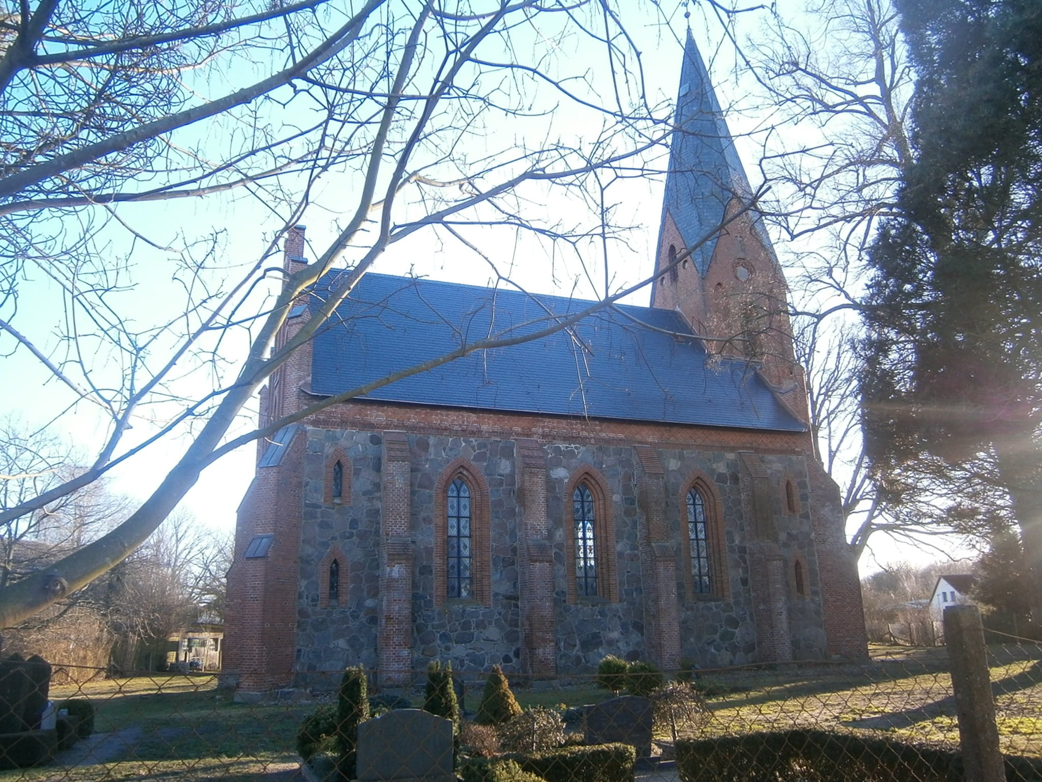 KIRCHE PASSOW – DACHSTUHL UND DACHAUFBAU
